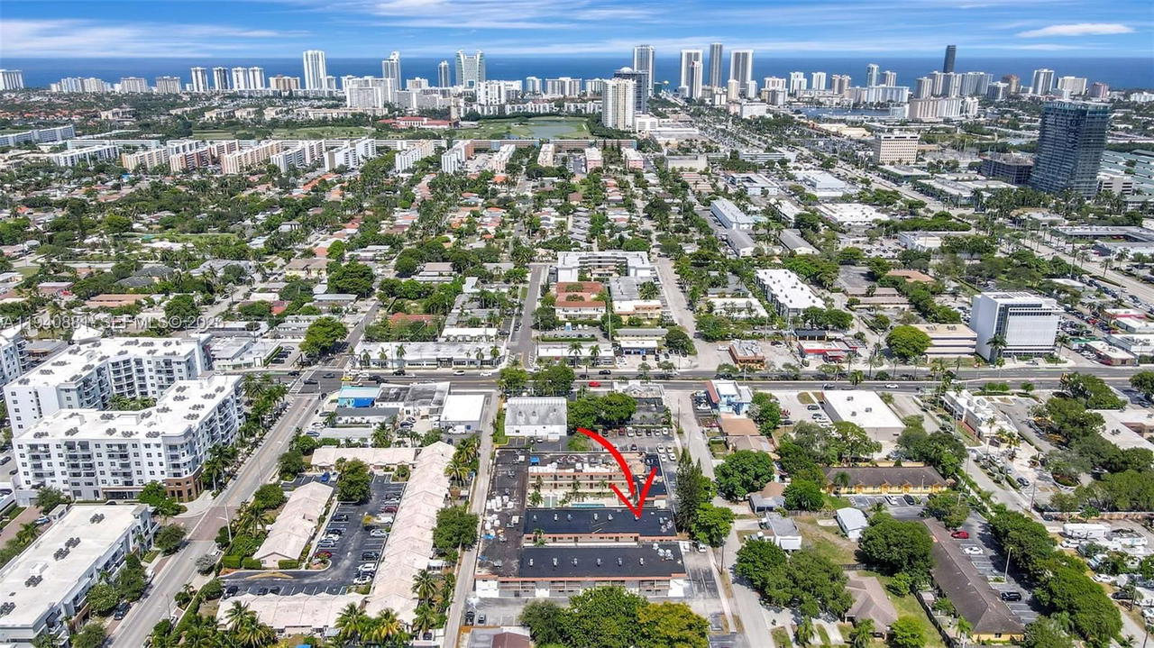 Real estate property located at 415 2nd St #201, Broward, Star Paradise Condo, Hallandale Beach, FL