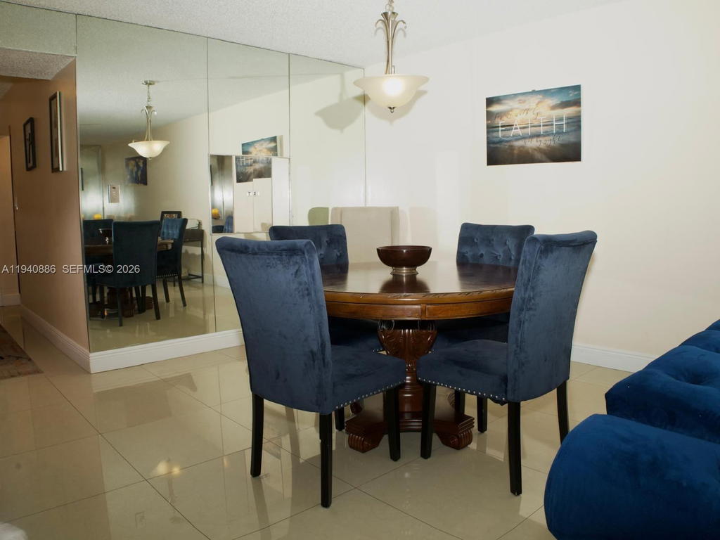 Real estate property located at 5860 44th St #102, Broward, Greens Of Inverrary Phase, Lauderhill, FL