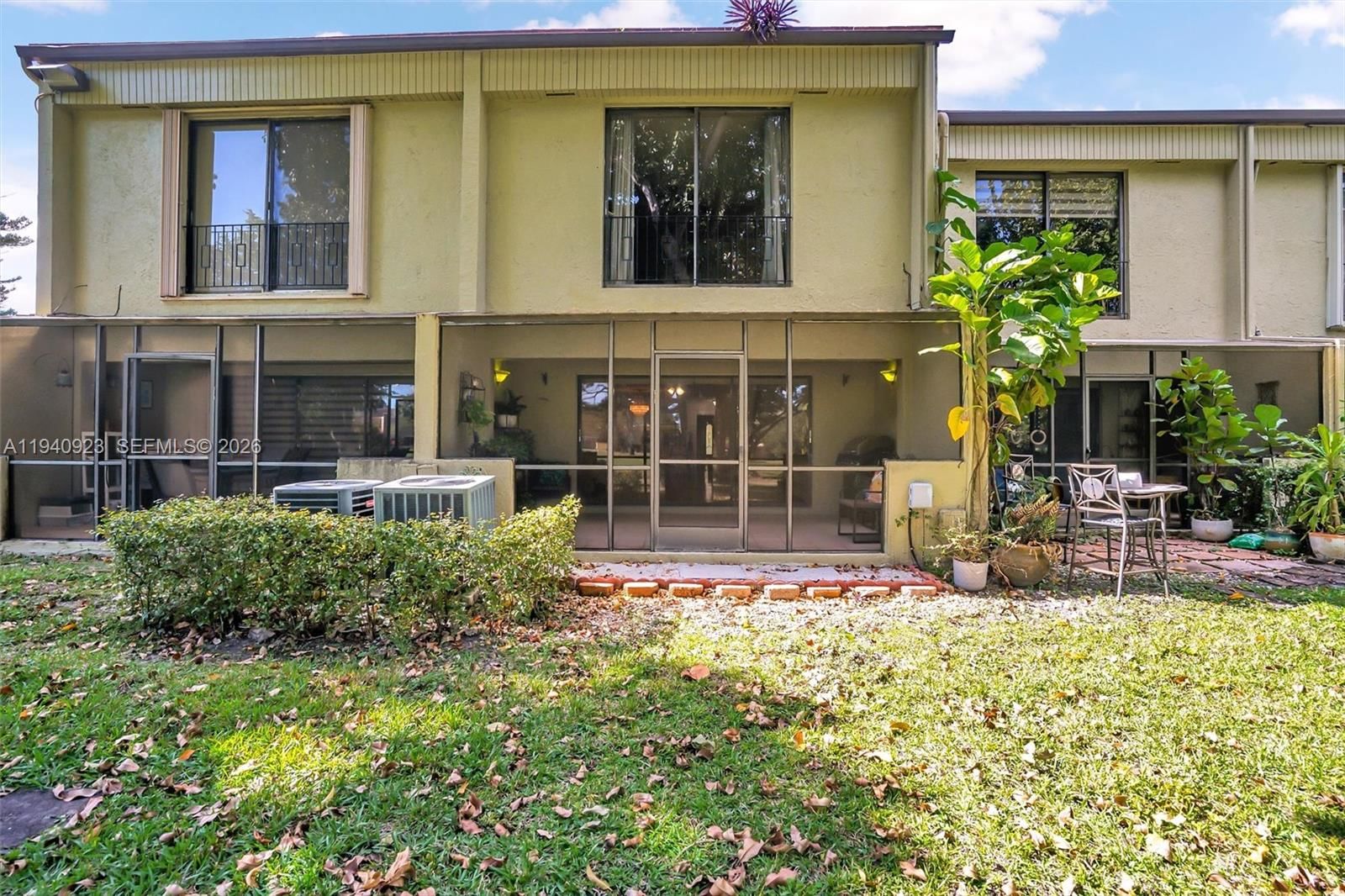 Real estate property located at 3865 Estepona Ave, Miami-dade, Costa Del Sol Condo No 2, Doral, FL