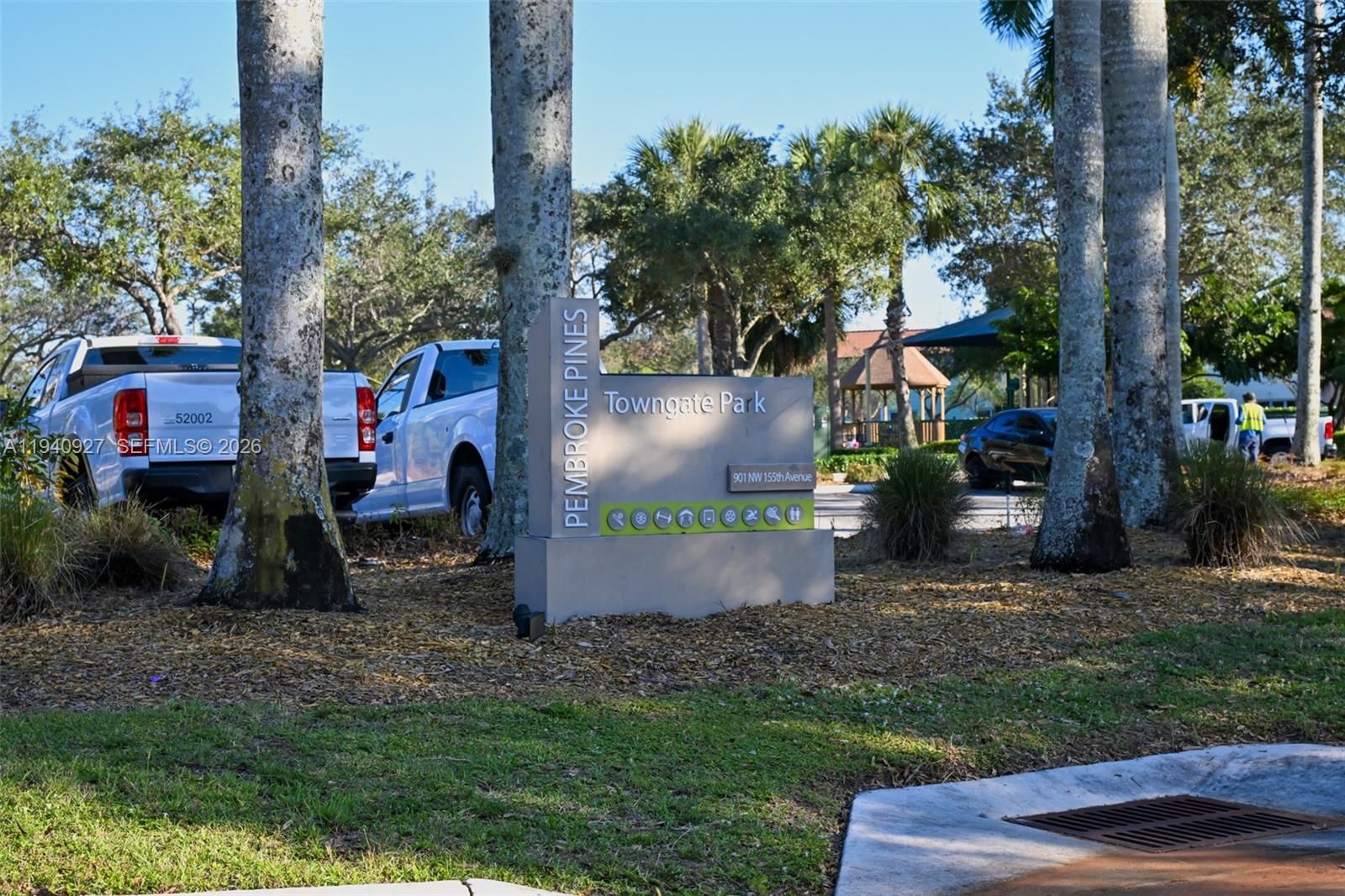 Real estate property located at 781 155th Ter, Broward, Towngate, Pembroke Pines, FL