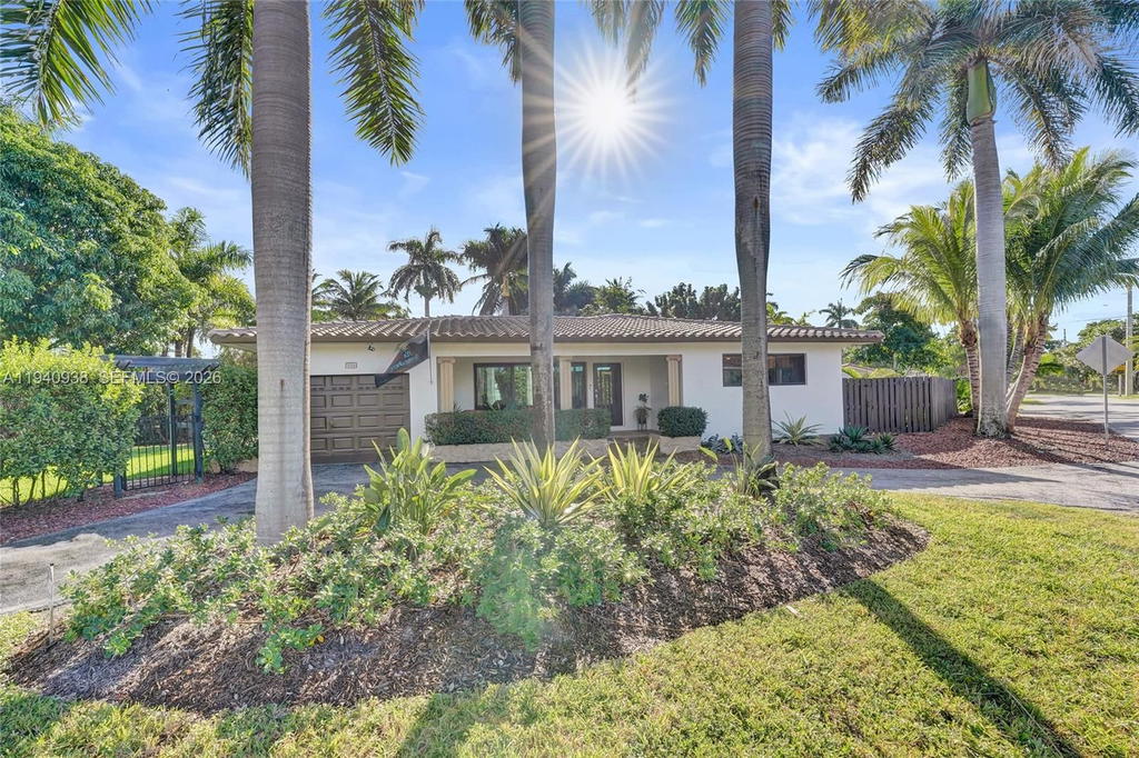 Real estate property located at 1254 Buchanan St, Broward, Hollywood Lakes Section, Hollywood, FL