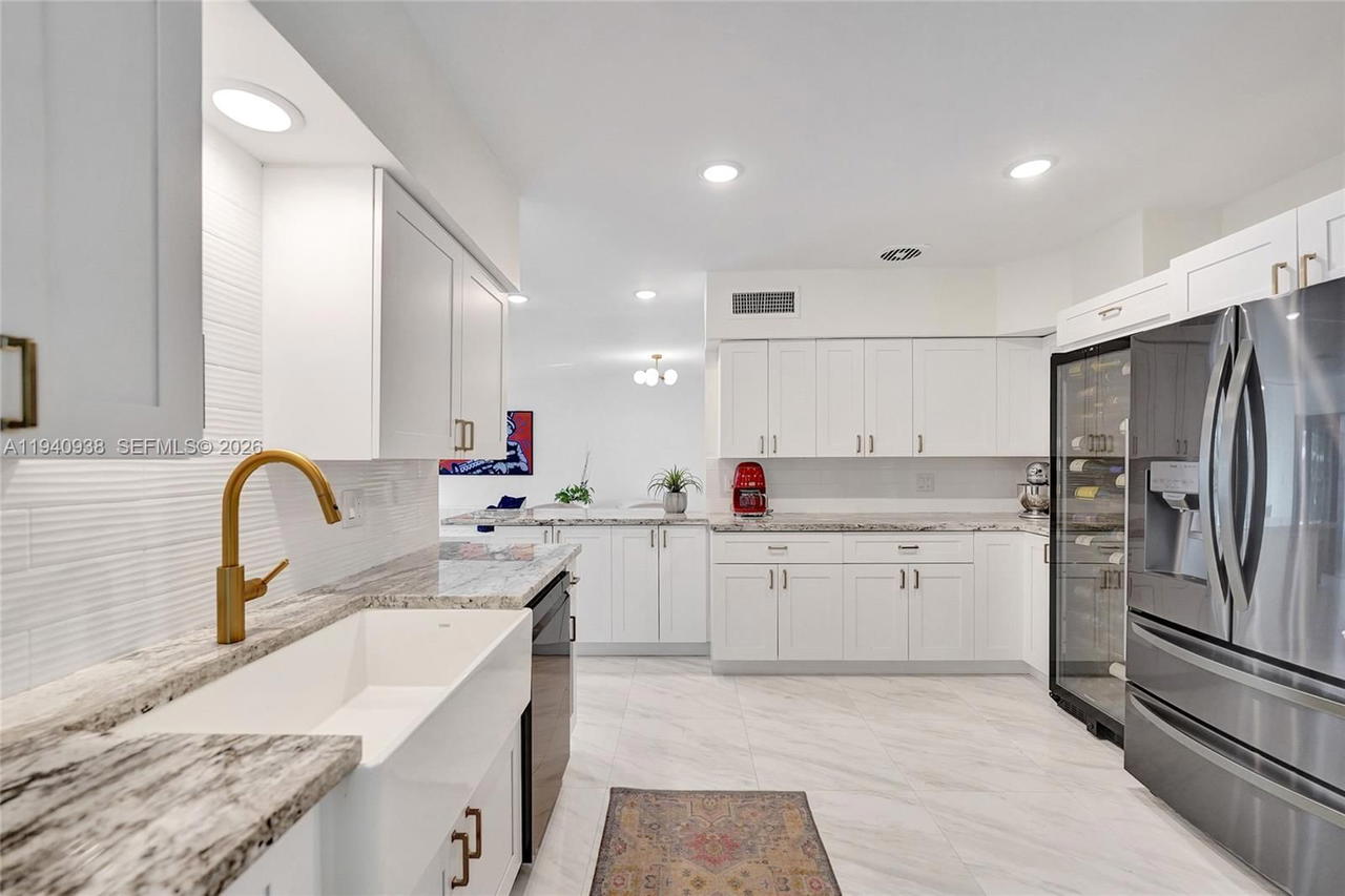 Real estate property located at 1254 Buchanan St, Broward, Hollywood Lakes Section, Hollywood, FL