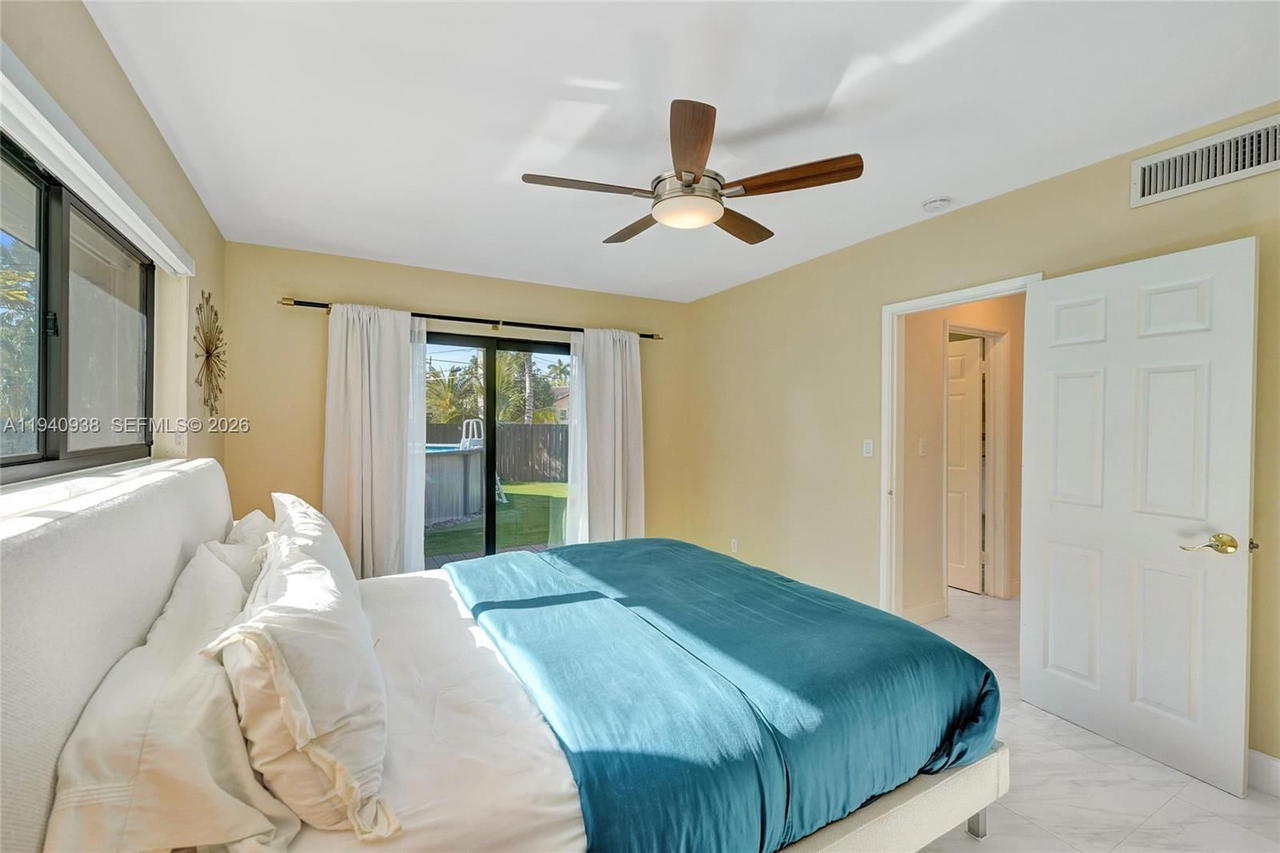 Real estate property located at 1254 Buchanan St, Broward, Hollywood Lakes Section, Hollywood, FL