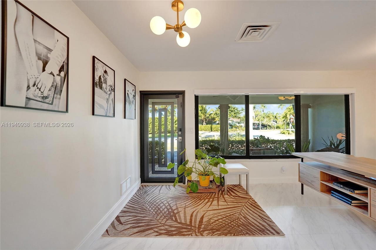 Real estate property located at 1254 Buchanan St, Broward, Hollywood Lakes Section, Hollywood, FL