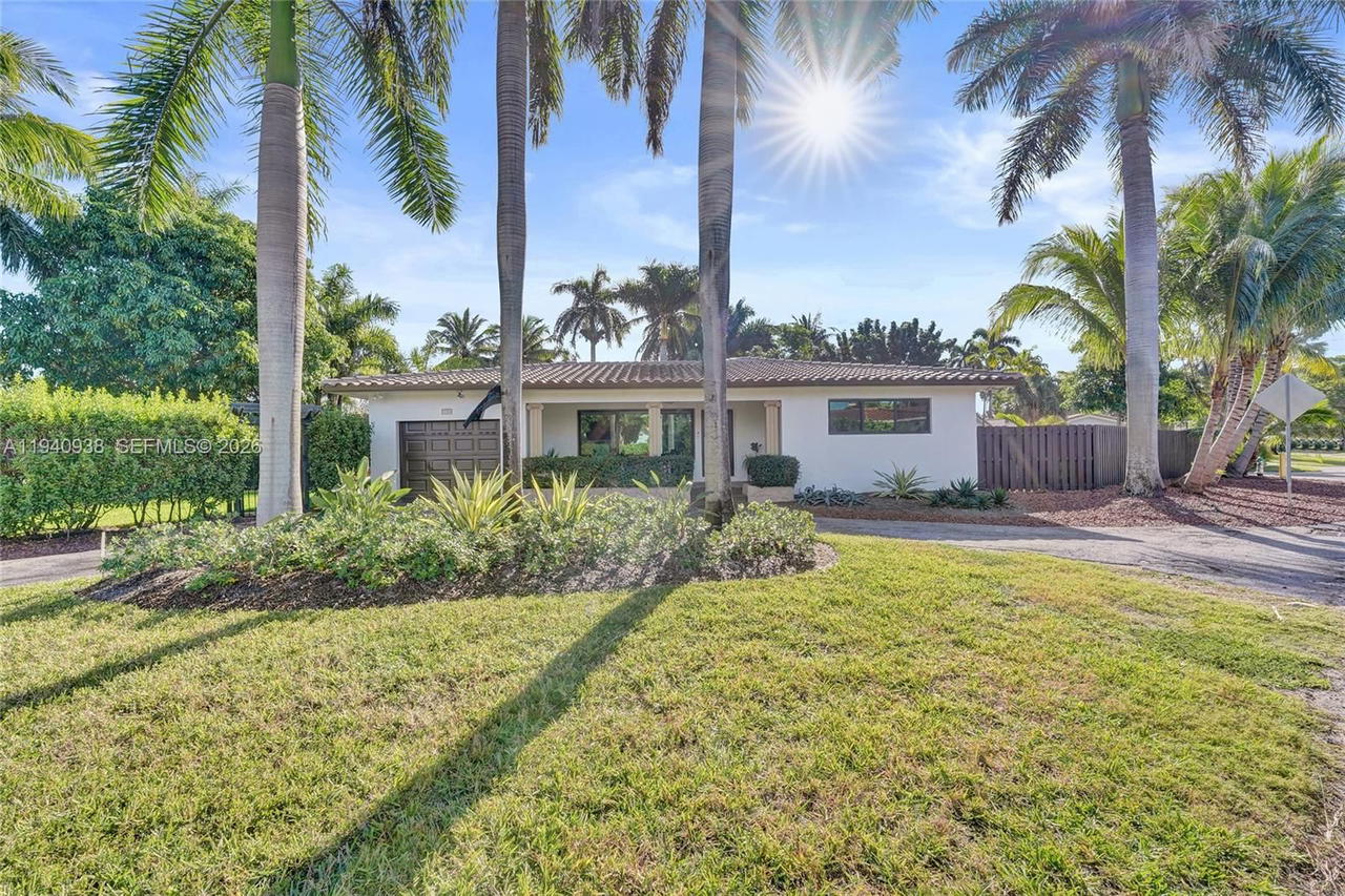 Real estate property located at 1254 Buchanan St, Broward, Hollywood Lakes Section, Hollywood, FL