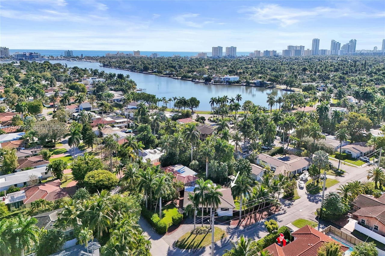 Real estate property located at 1254 Buchanan St, Broward, Hollywood Lakes Section, Hollywood, FL