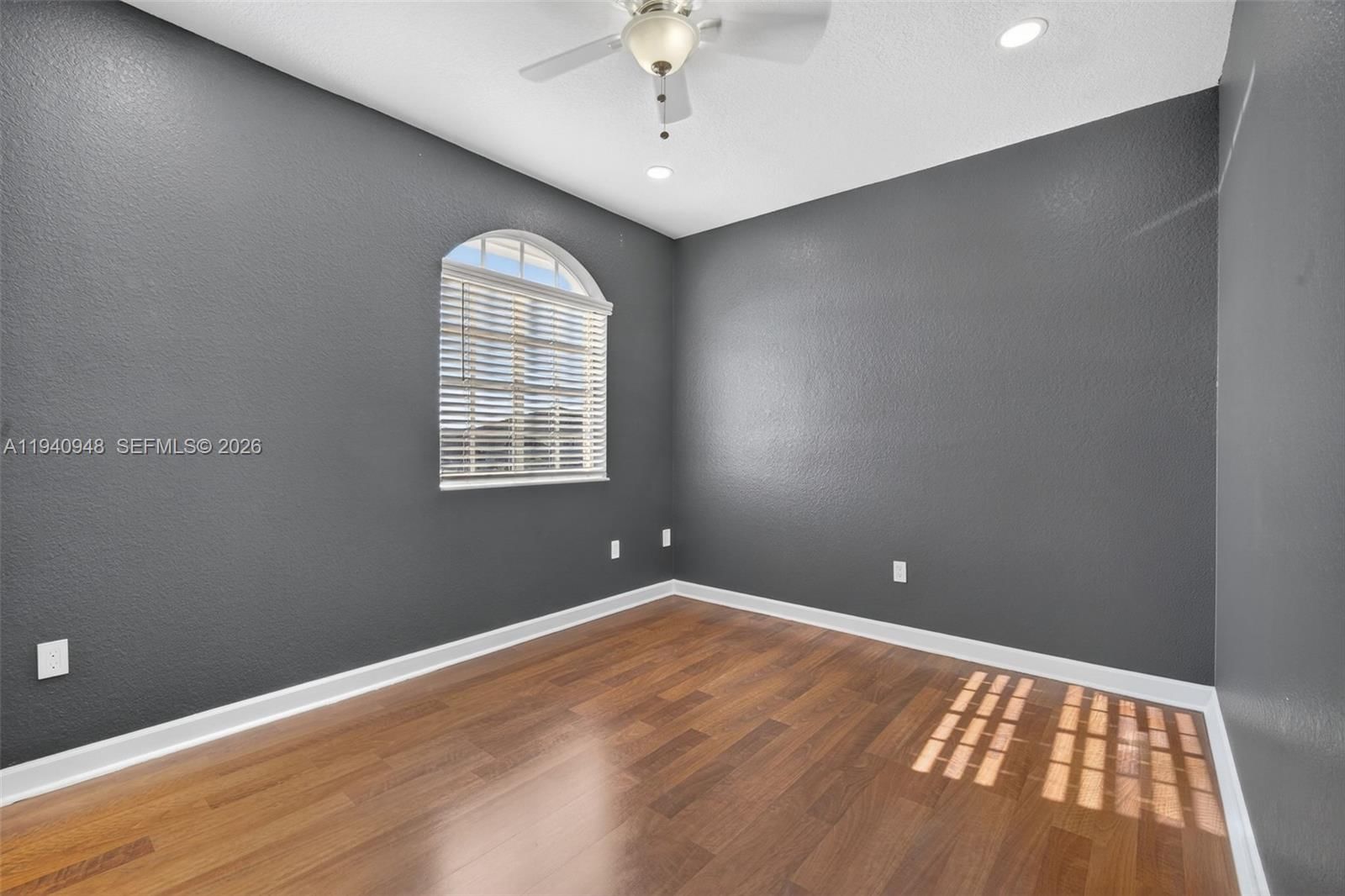 Real estate property located at 1501 154th Ct, Miami-dade, Santa Monica Estates, Miami, FL