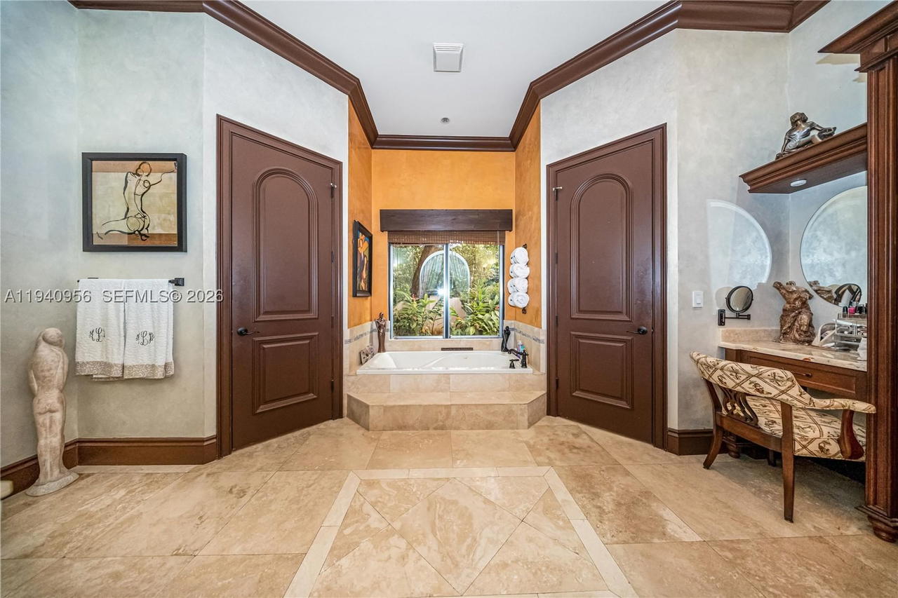 Real estate property located at 7538 64th St, Miami-dade, N/a, Miami, FL