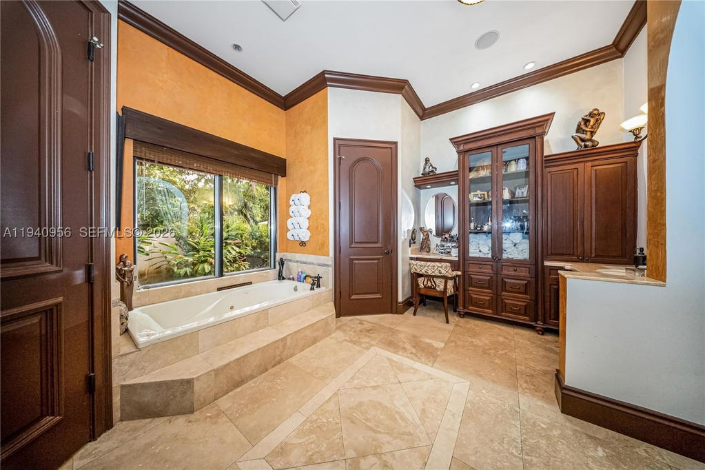 Real estate property located at 7538 64th St, Miami-dade, N/a, Miami, FL