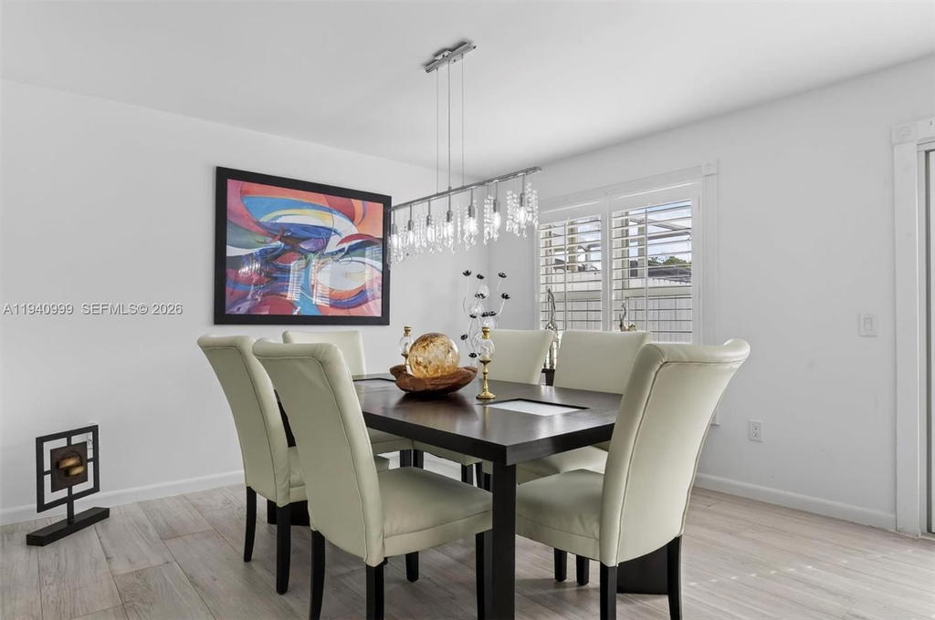 Real estate property located at 7110 54th St, Miami-dade, Bridgepoint, Miami, FL