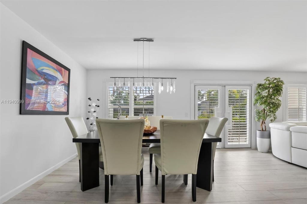 Real estate property located at 7110 54th St, Miami-dade, Bridgepoint, Miami, FL