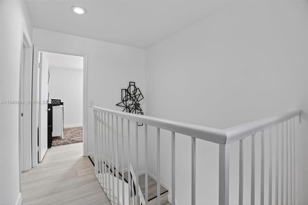 Real estate property located at 7110 54th St, Miami-dade, Bridgepoint, Miami, FL