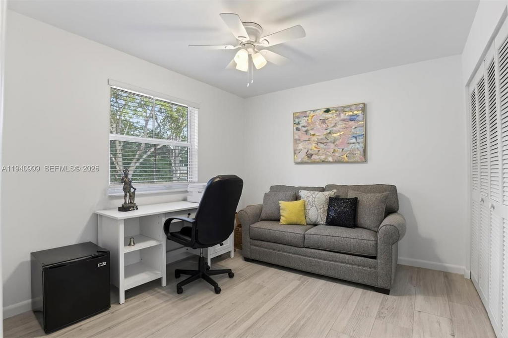 Real estate property located at 7110 54th St, Miami-dade, Bridgepoint, Miami, FL