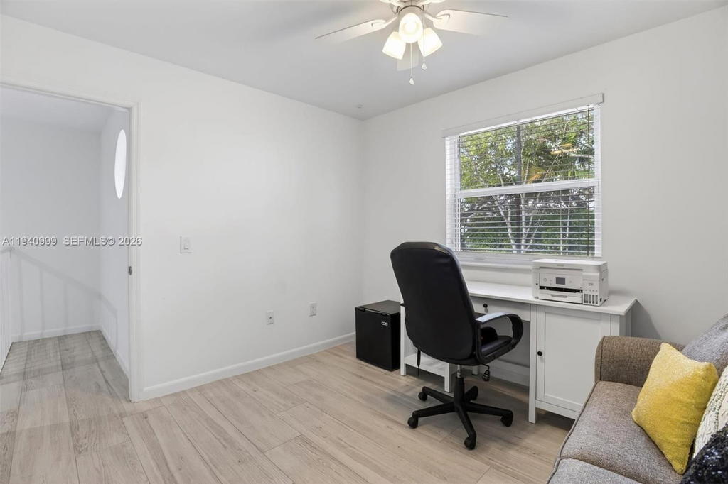 Real estate property located at 7110 54th St, Miami-dade, Bridgepoint, Miami, FL