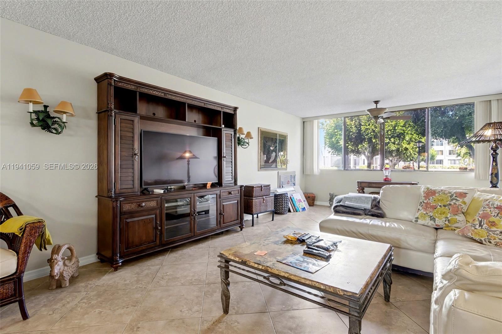 Real estate property located at 6698 10th Ave N #118, Palm Beach, Hamlet At Poinciana Condo, Lake Worth, FL