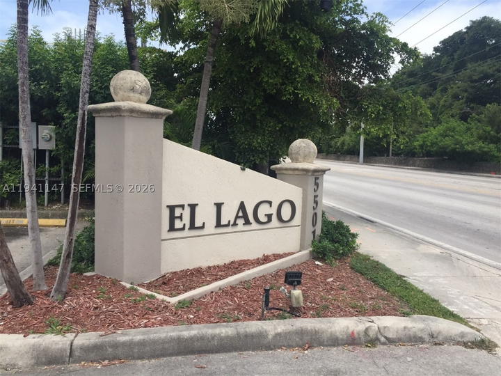 Real estate property located at 5505 7th St W406, Miami-dade, El Lago Condo, Miami, FL