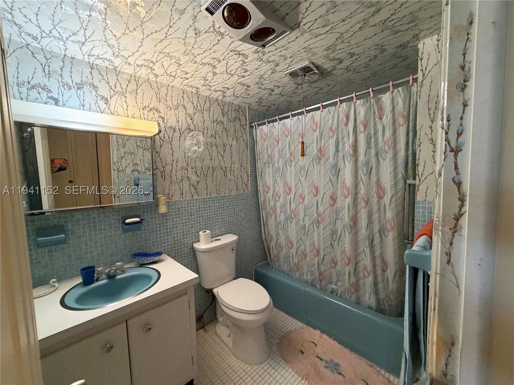 Real estate property located at 165 203rd Ter #30, Miami-dade, Ro-mont South Condo C, Miami Gardens, FL
