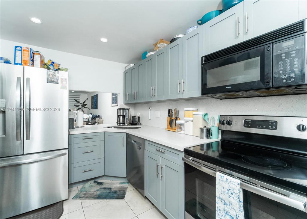 Real estate property located at 7500 17th St #207, Broward, Omega Condo No 8, Plantation, FL