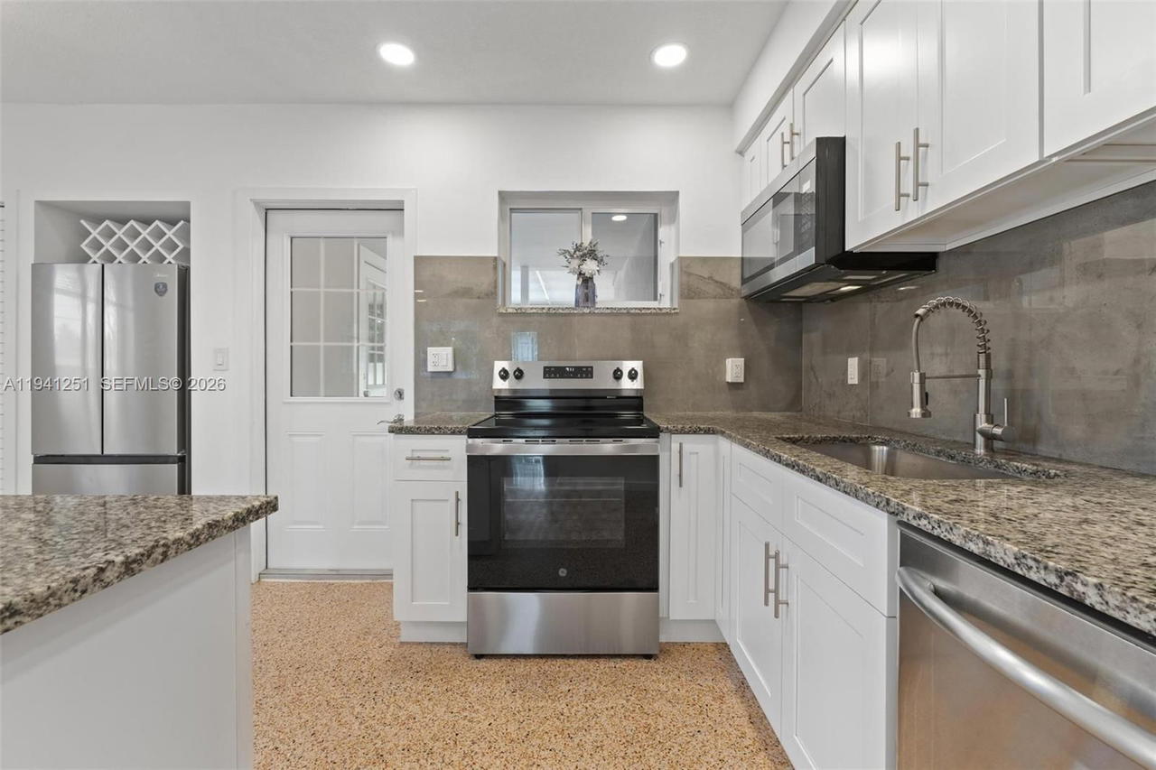 Real estate property located at 201 169th St, Miami-dade, Judy Manors, North Miami Beach, FL