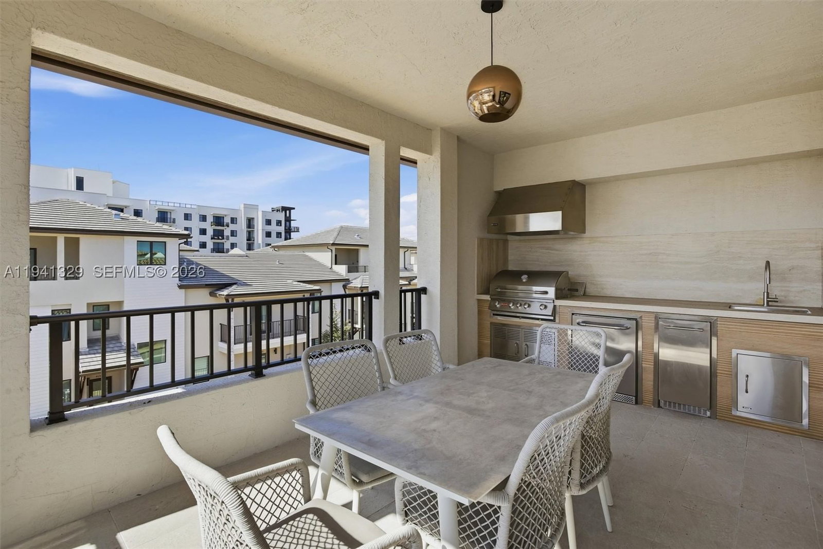 Real estate property located at 4250 83rd Ave, Miami-dade, Downtown Doral South Phas, Doral, FL