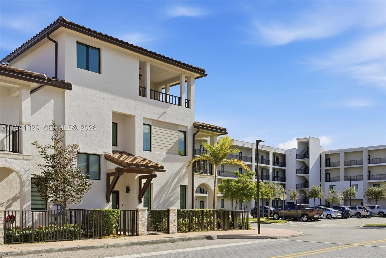Real estate property located at 4250 83rd Ave, Miami-dade, Downtown Doral South Phas, Doral, FL