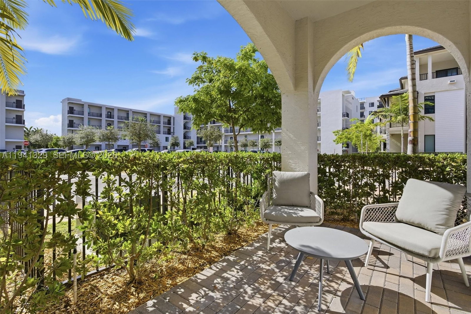 Real estate property located at 4250 83rd Ave, Miami-dade, Downtown Doral South Phas, Doral, FL