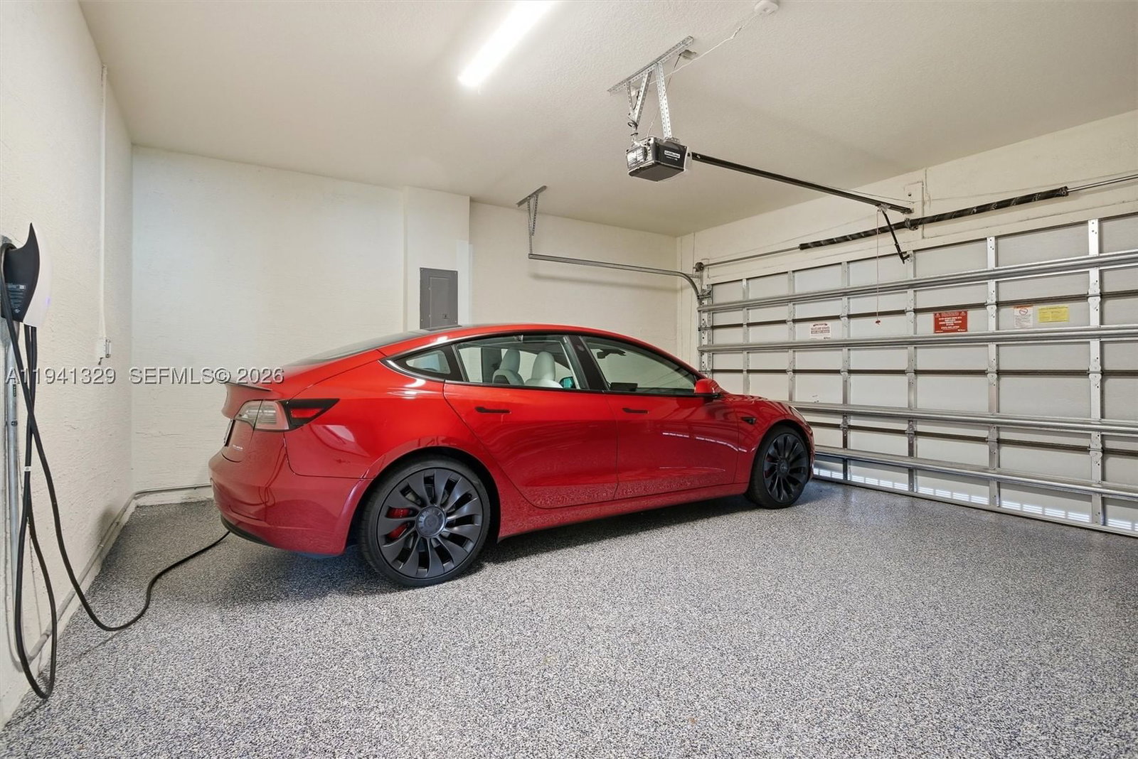 Real estate property located at 4250 83rd Ave, Miami-dade, Downtown Doral South Phas, Doral, FL