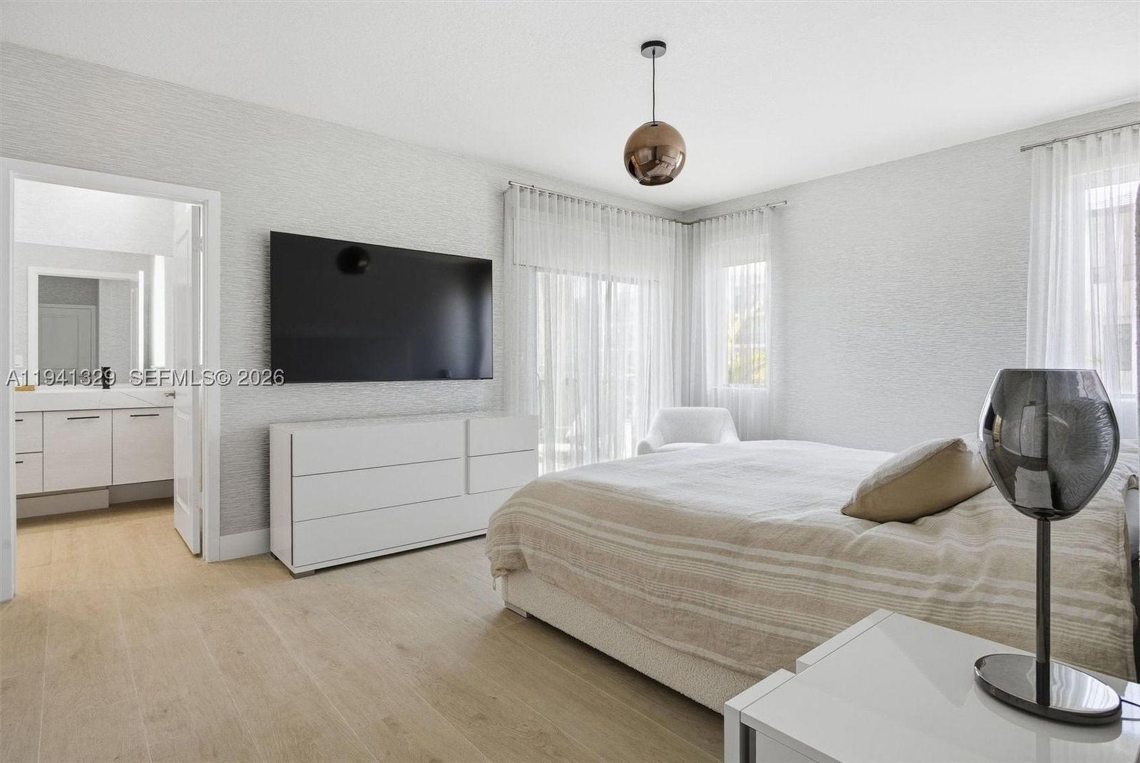 Real estate property located at 4250 83rd Ave, Miami-dade, Downtown Doral South Phas, Doral, FL