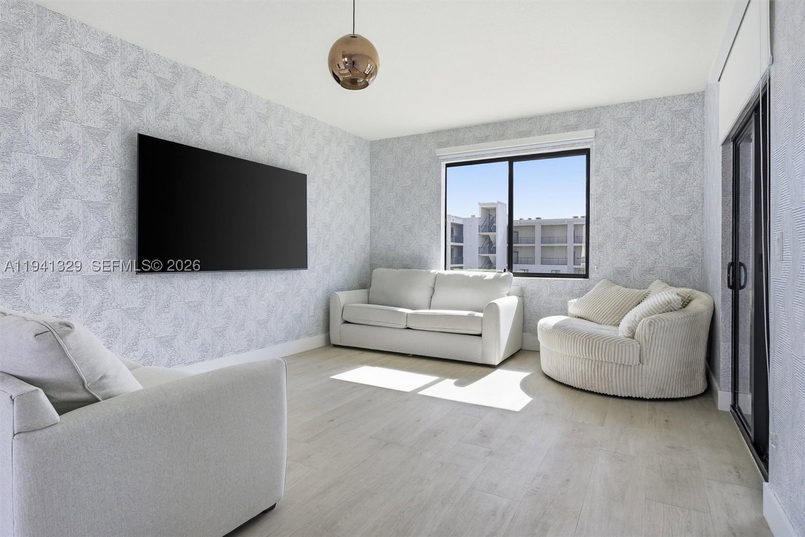 Real estate property located at 4250 83rd Ave, Miami-dade, Downtown Doral South Phas, Doral, FL