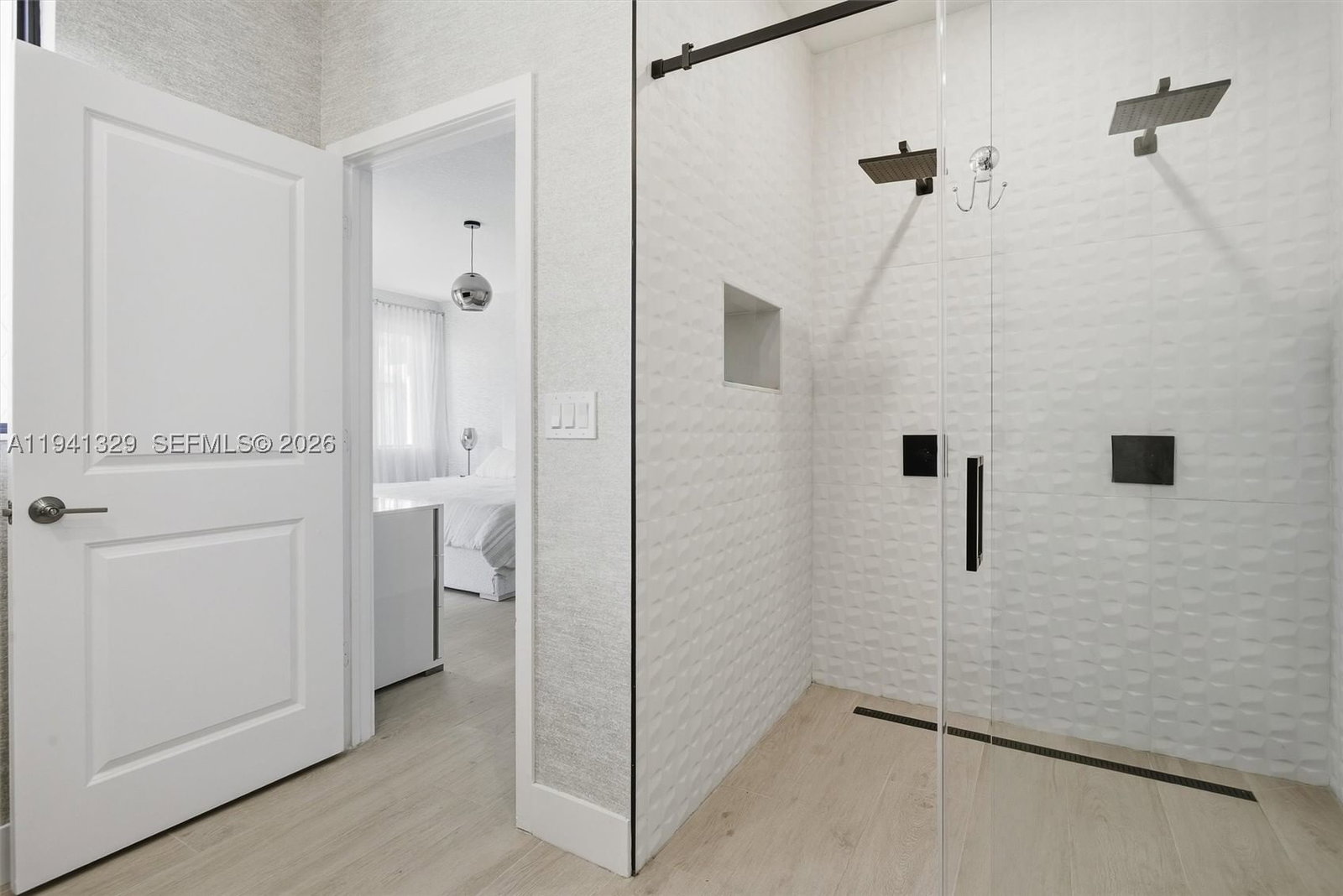 Real estate property located at 4250 83rd Ave, Miami-dade, Downtown Doral South Phas, Doral, FL