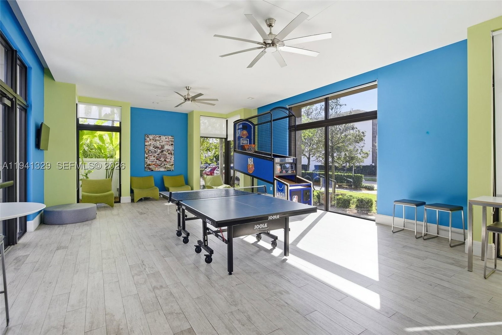 Real estate property located at 4250 83rd Ave, Miami-dade, Downtown Doral South Phas, Doral, FL