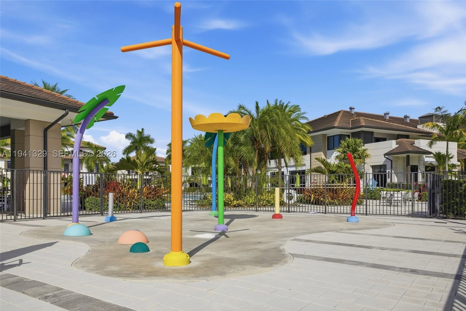 Real estate property located at 4250 83rd Ave, Miami-dade, Downtown Doral South Phas, Doral, FL