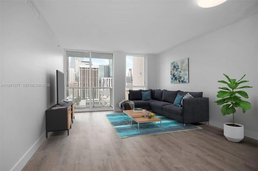 Real estate property located at 244 Biscayne Blvd #2107, Miami-dade, Vizcayne North Condo, Miami, FL