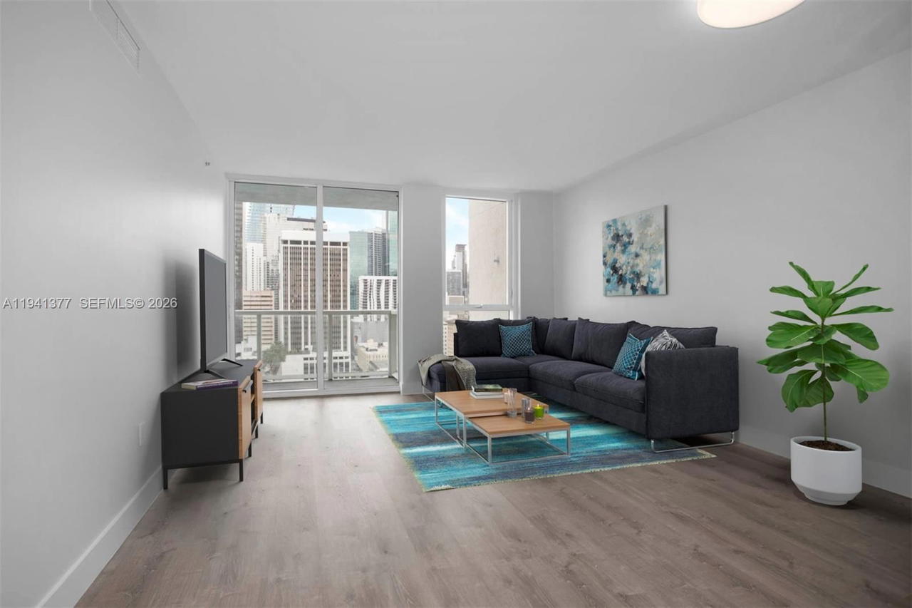 Real estate property located at 244 Biscayne Blvd #2107, Miami-dade, Vizcayne North Condo, Miami, FL