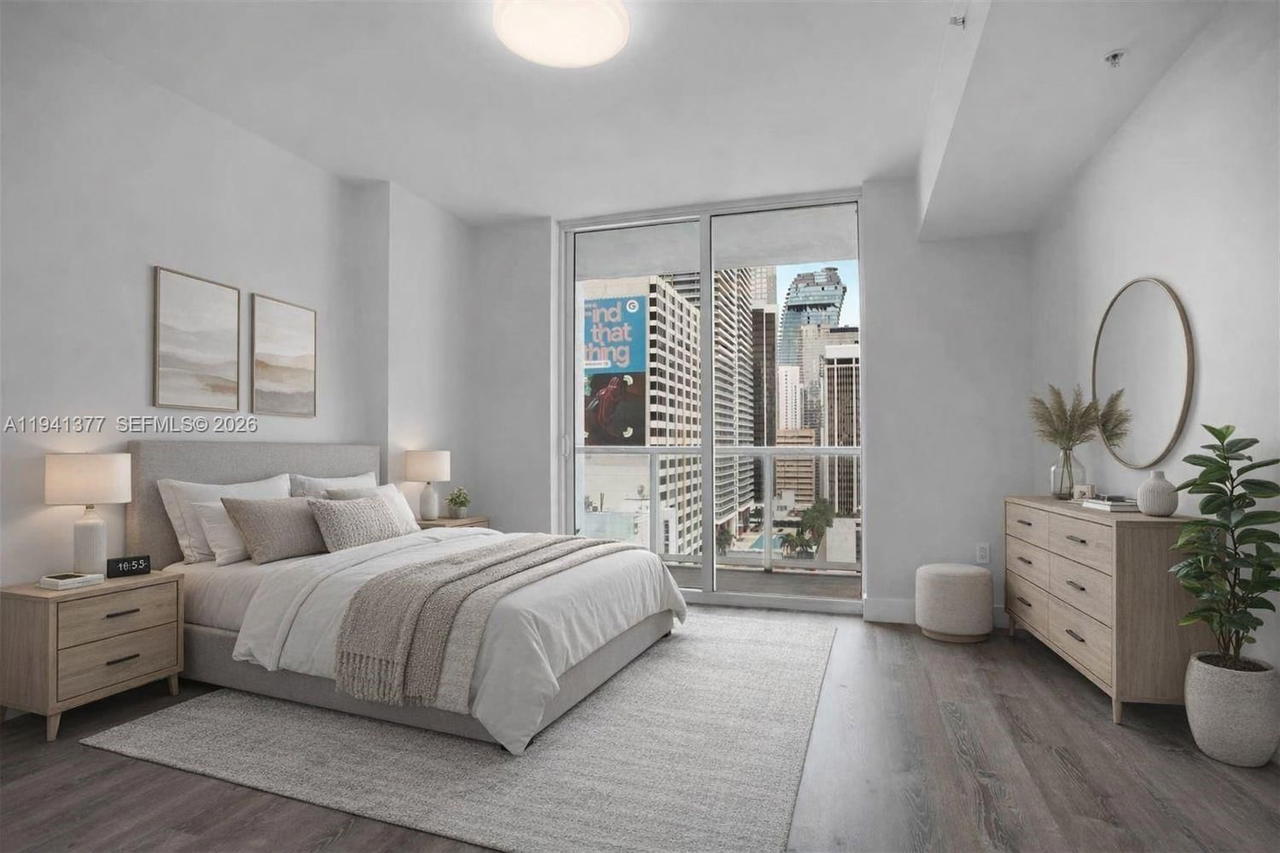 Real estate property located at 244 Biscayne Blvd #2107, Miami-dade, Vizcayne North Condo, Miami, FL