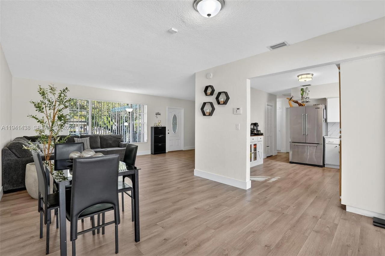 Real estate property located at 8500 16th St, Miami-dade, Westchester Part 3, Miami, FL
