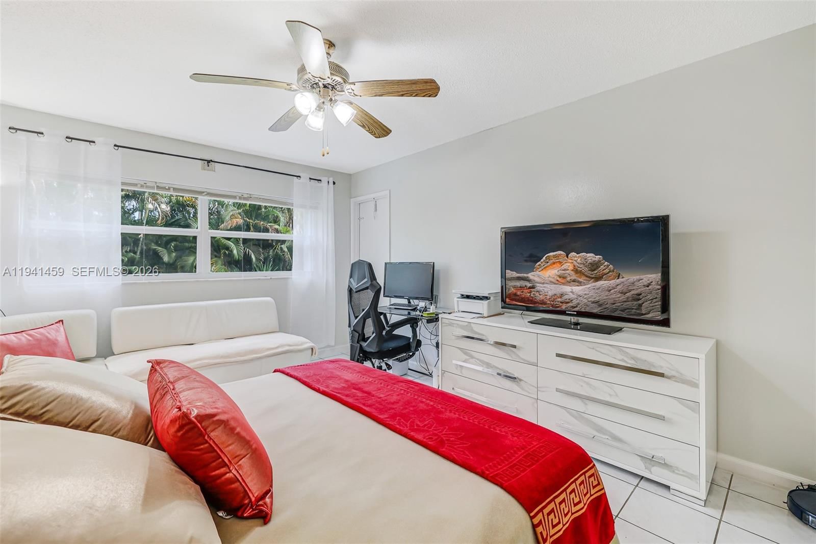 Real estate property located at 600 14th Ave #218, Broward, Fairways North Co-op, Hallandale Beach, FL