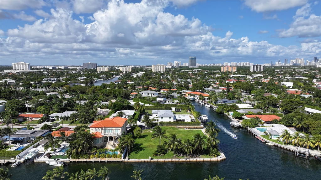 Real estate property located at 2210 124th St, Miami-dade, Keystone Island No 1, North Miami, FL