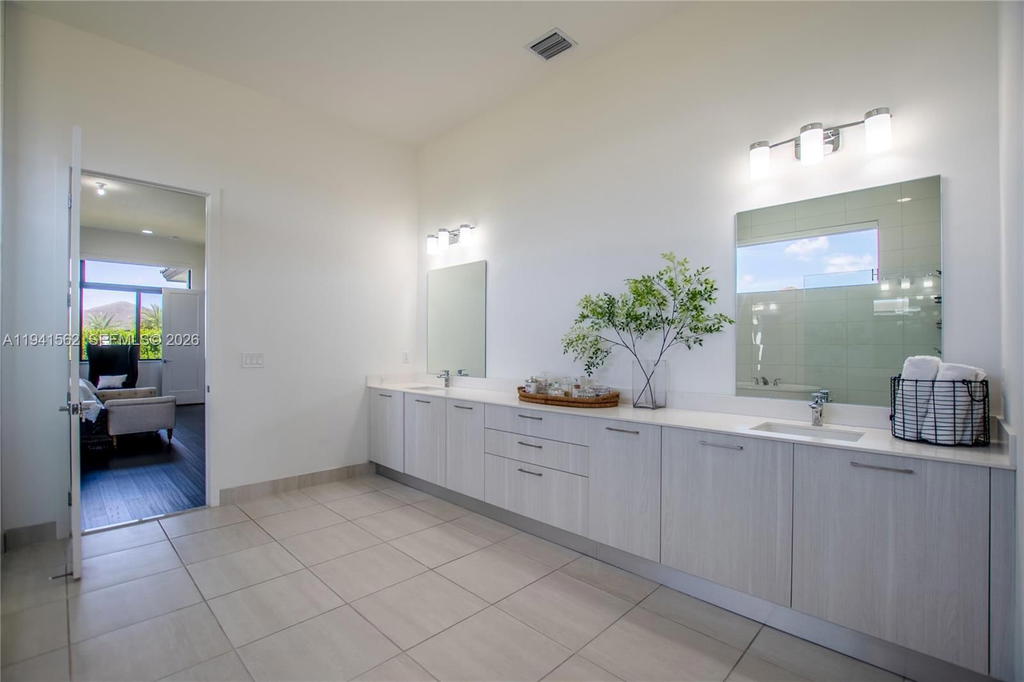 Real estate property located at 15821 49th St, Broward, Circle S Estates, Southwest Ranches, FL