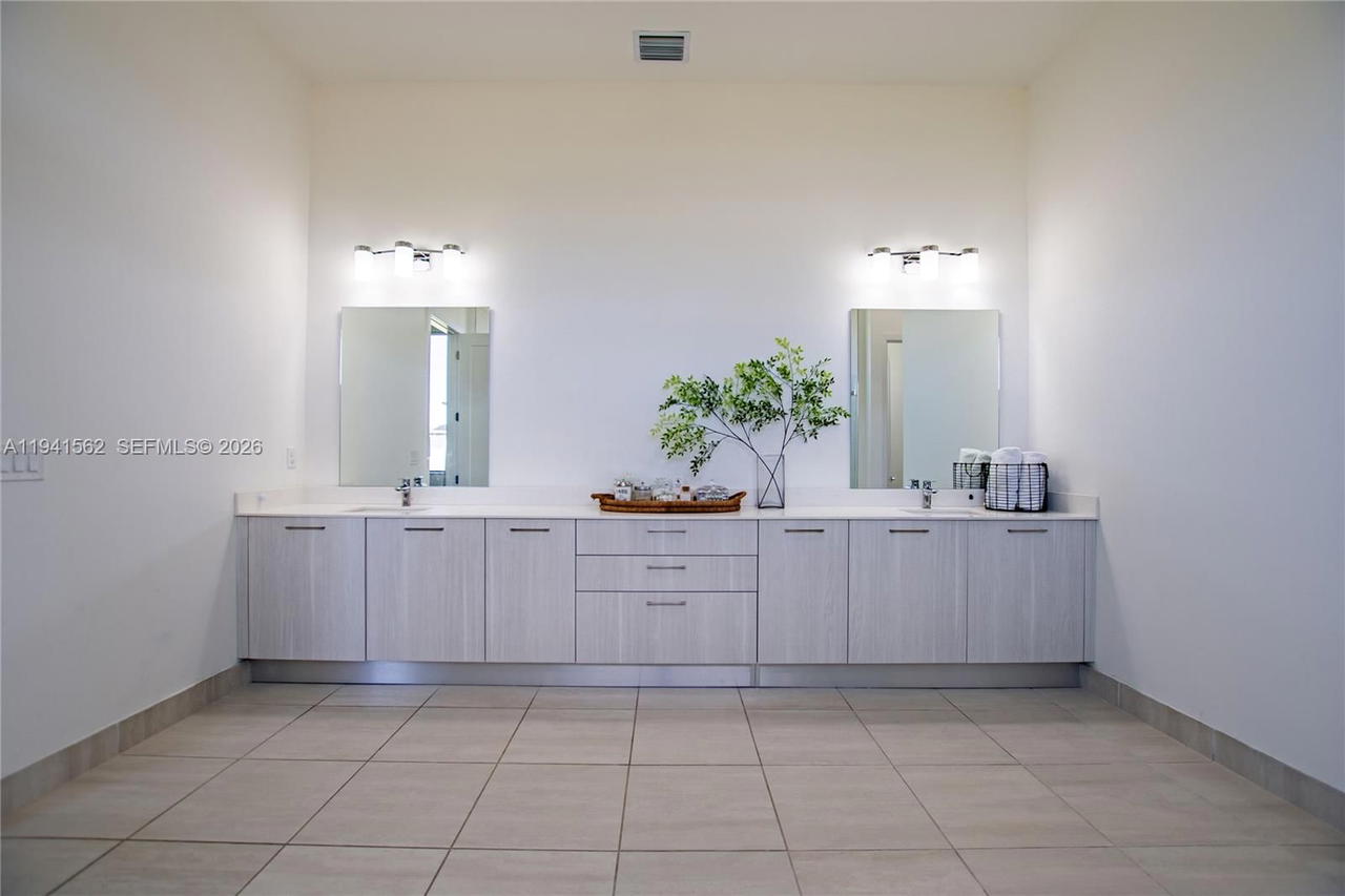 Real estate property located at 15821 49th St, Broward, Circle S Estates, Southwest Ranches, FL