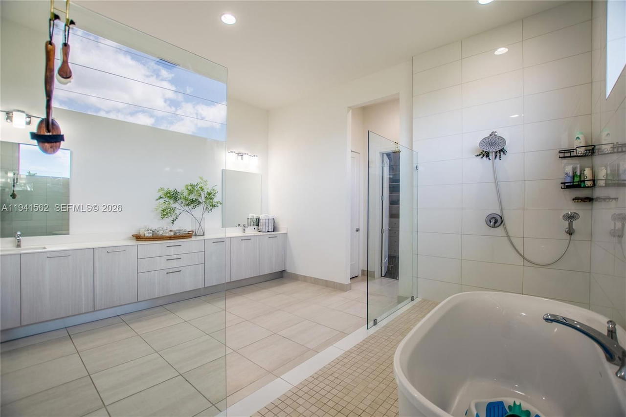 Real estate property located at 15821 49th St, Broward, Circle S Estates, Southwest Ranches, FL
