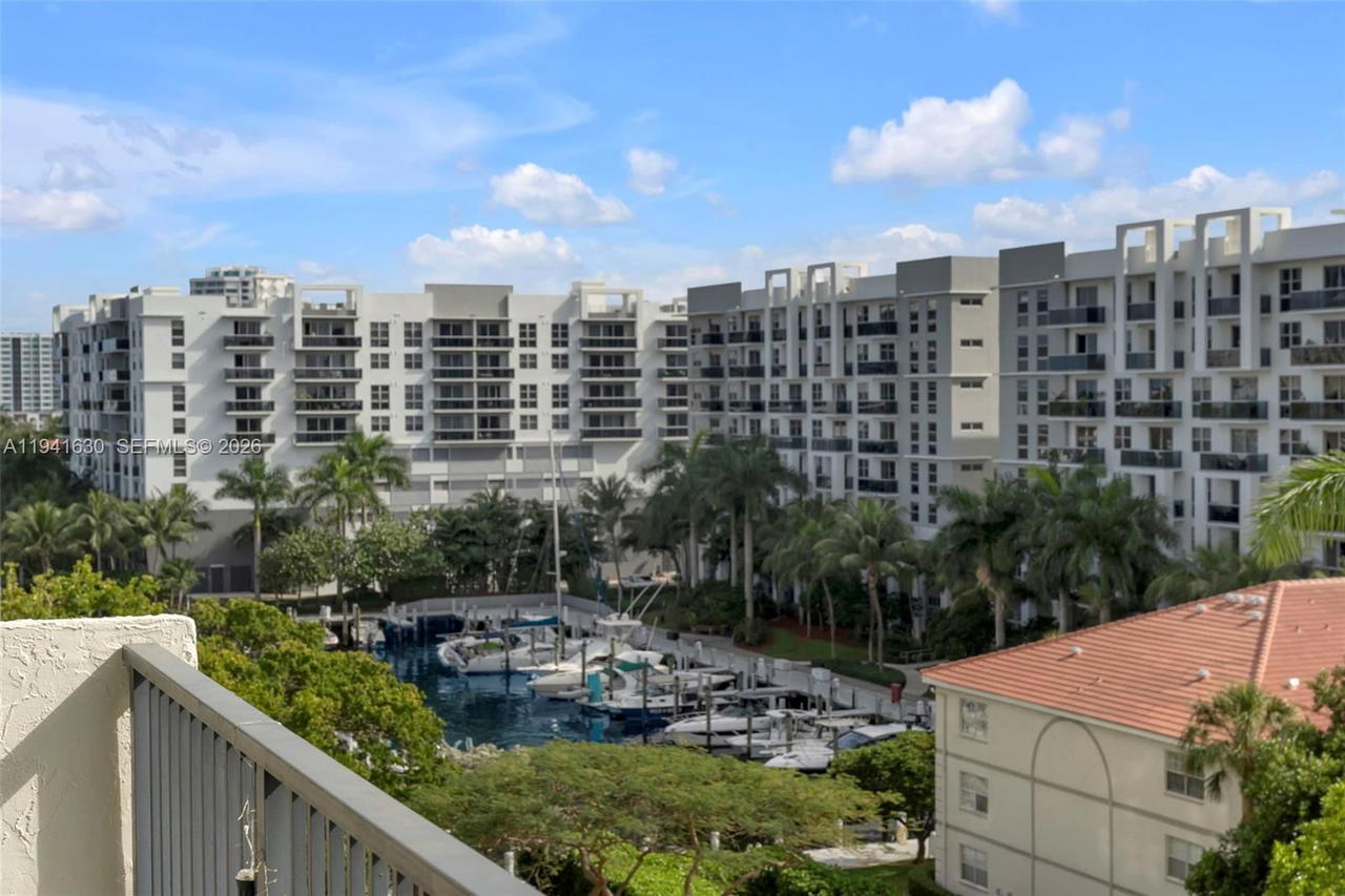 Real estate property located at 3200 Port Royale Dr N #705, Broward, Tower Portsmouth At Port, Fort Lauderdale, FL