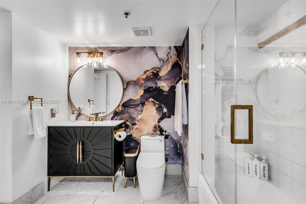 Real estate property located at 1200 Brickell Bay Dr #2807, Miami-dade, The Club At Brickell Bay, Miami, FL