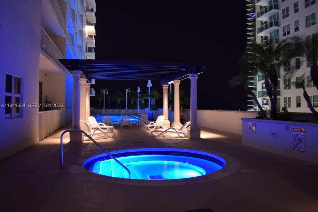 Real estate property located at 1200 Brickell Bay Dr #2807, Miami-dade, The Club At Brickell Bay, Miami, FL