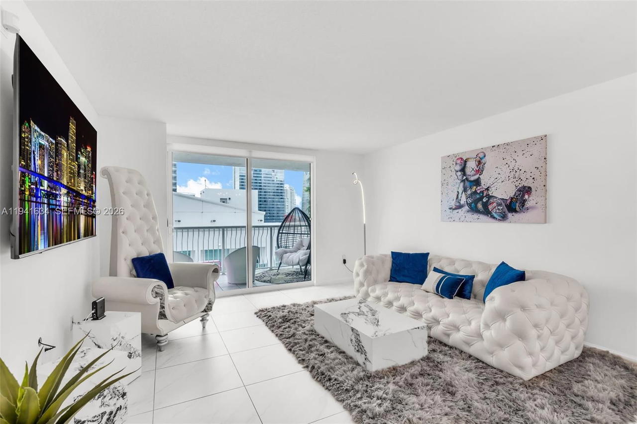 Real estate property located at 1200 Brickell Bay Dr #2807, Miami-dade, The Club At Brickell Bay, Miami, FL
