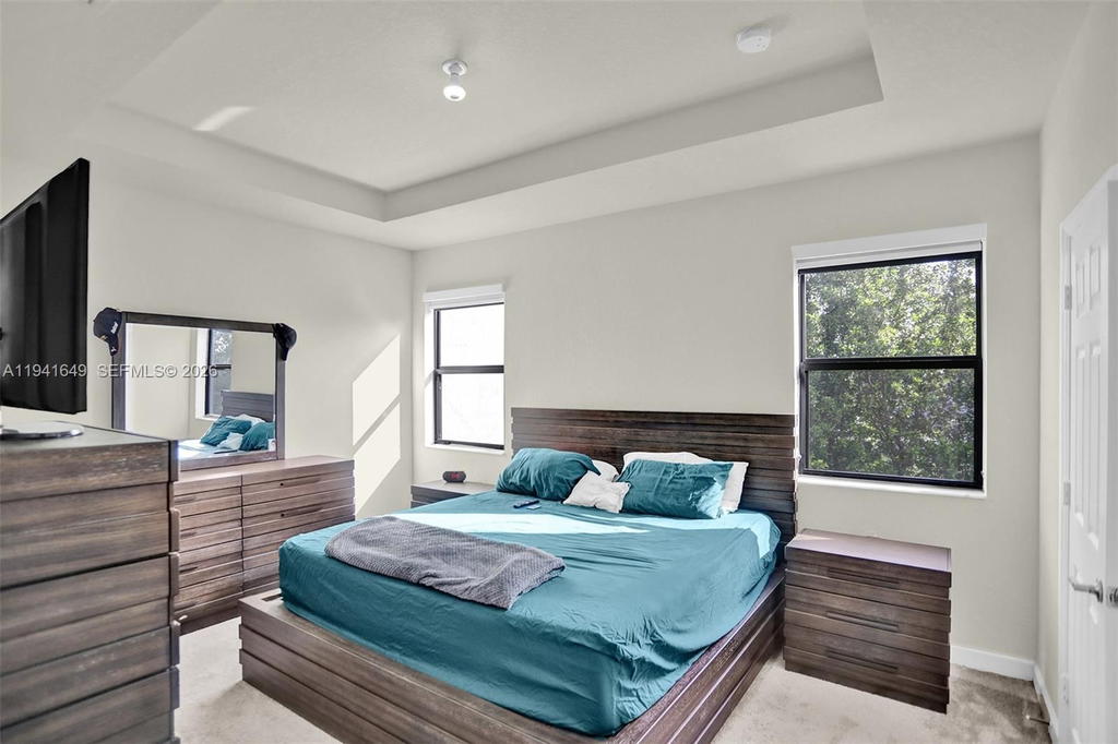 Real estate property located at 10025 32nd Ln, Miami-dade, Aquabella Section One, Hialeah, FL