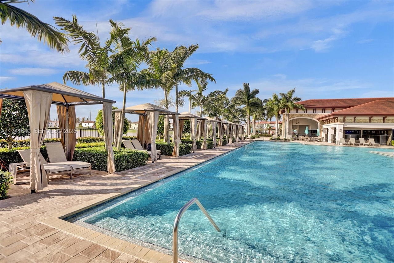 Real estate property located at 10025 32nd Ln, Miami-dade, Aquabella Section One, Hialeah, FL