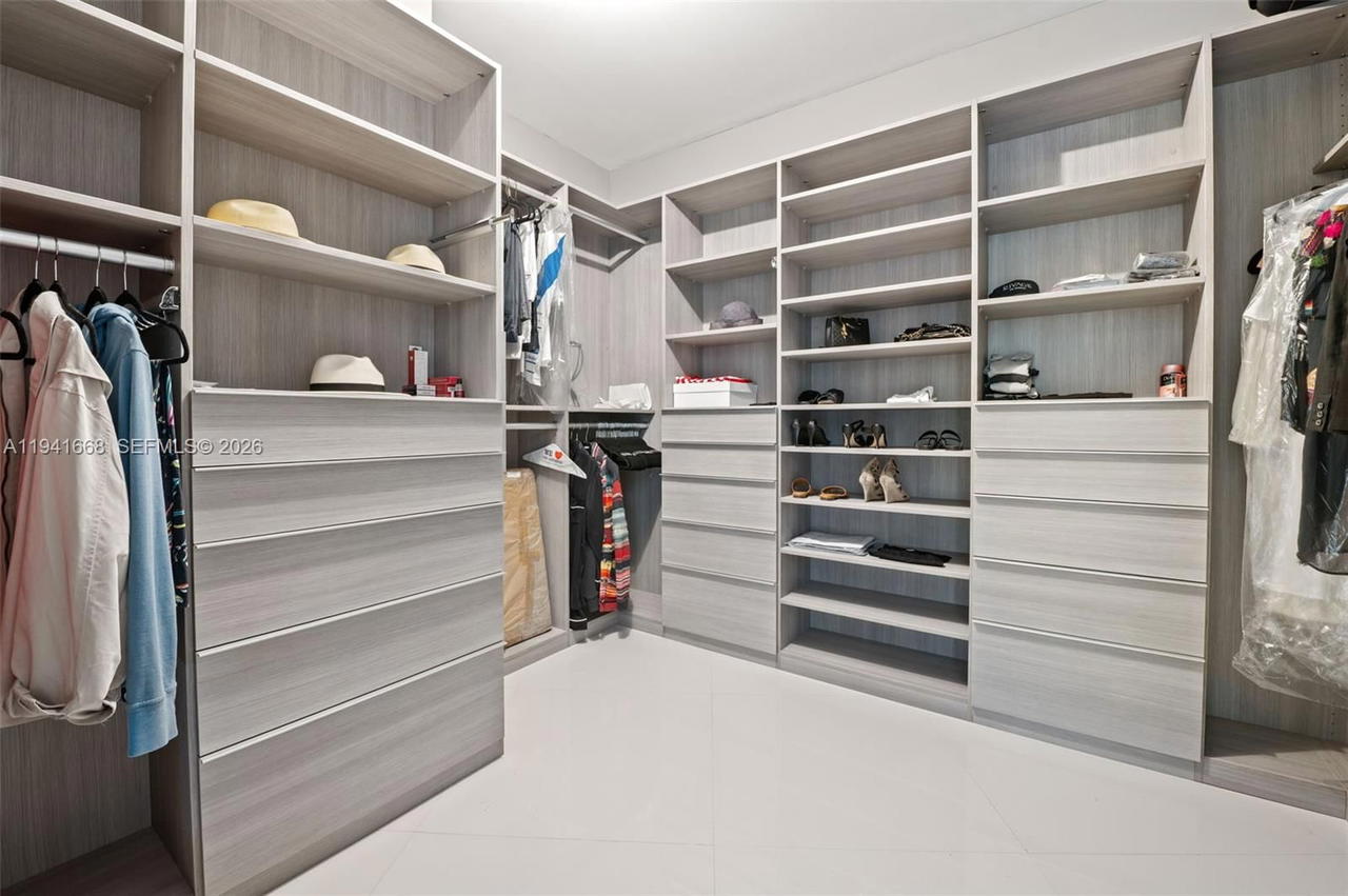 Real estate property located at 9601 Collins Ave #908, Miami-dade, Majestic Tower, Bal Harbour, FL