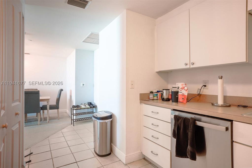 Real estate property located at 1250 Miami Ave #3003, Miami-dade, Vue At Brickell Condo, Miami, FL