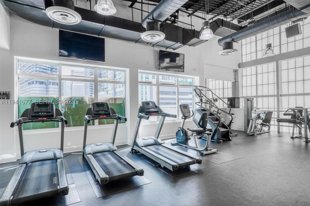 Real estate property located at 1250 Miami Ave #3003, Miami-dade, Vue At Brickell Condo, Miami, FL